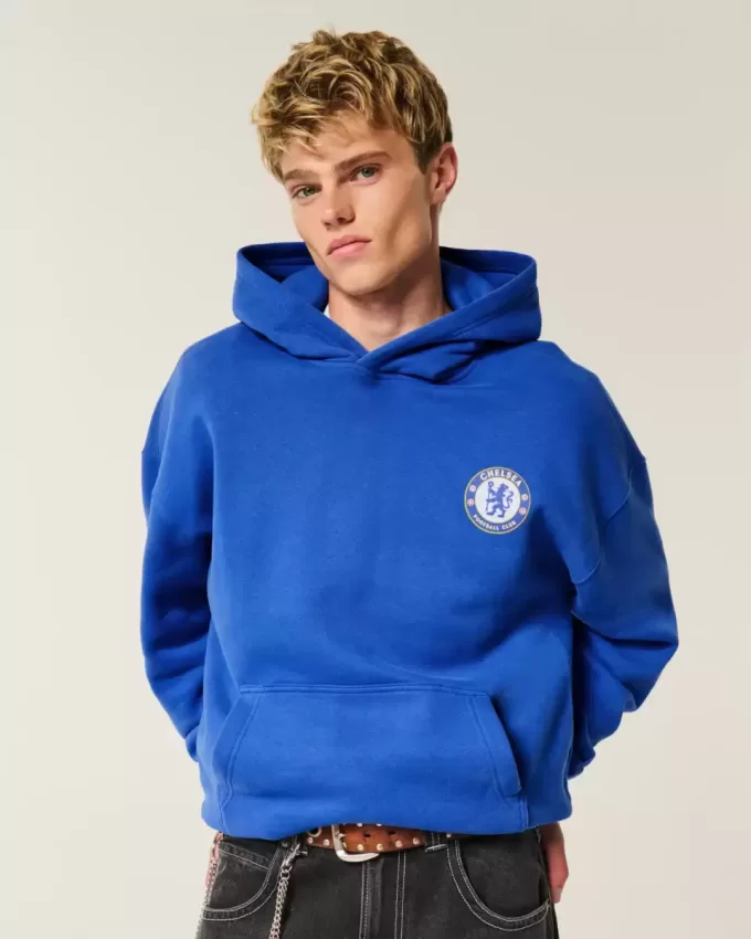 Boxy Chelsea FC Graphic Hoodie Boxy Chelsea FC Graphic Hoodie