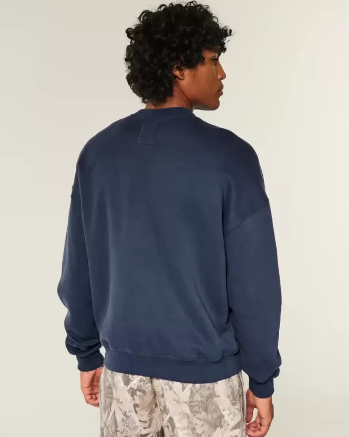 Boxy Manchester City FC Graphic Crew Sweatshirt Boxy Manchester City FC Graphic Crew Sweatshirt