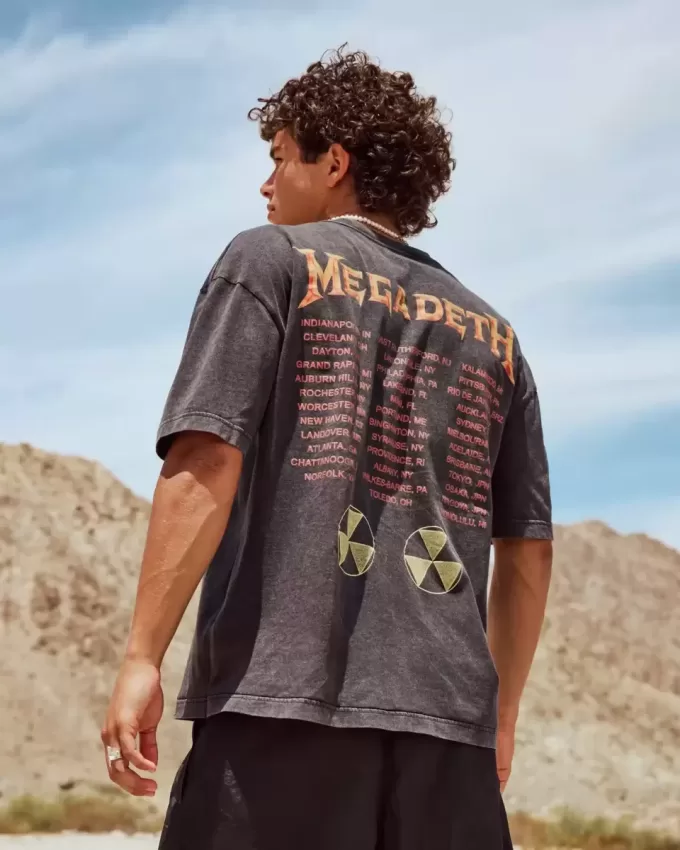 Boxy Megadeth Tour Graphic Tee