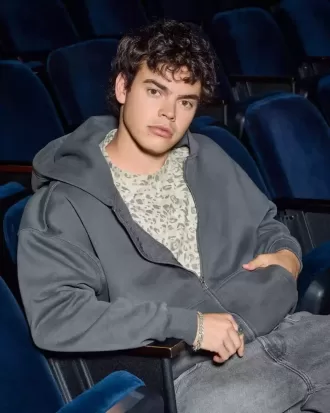 Boxy Zip-Up Hoodie Boxy Zip-Up Hoodie