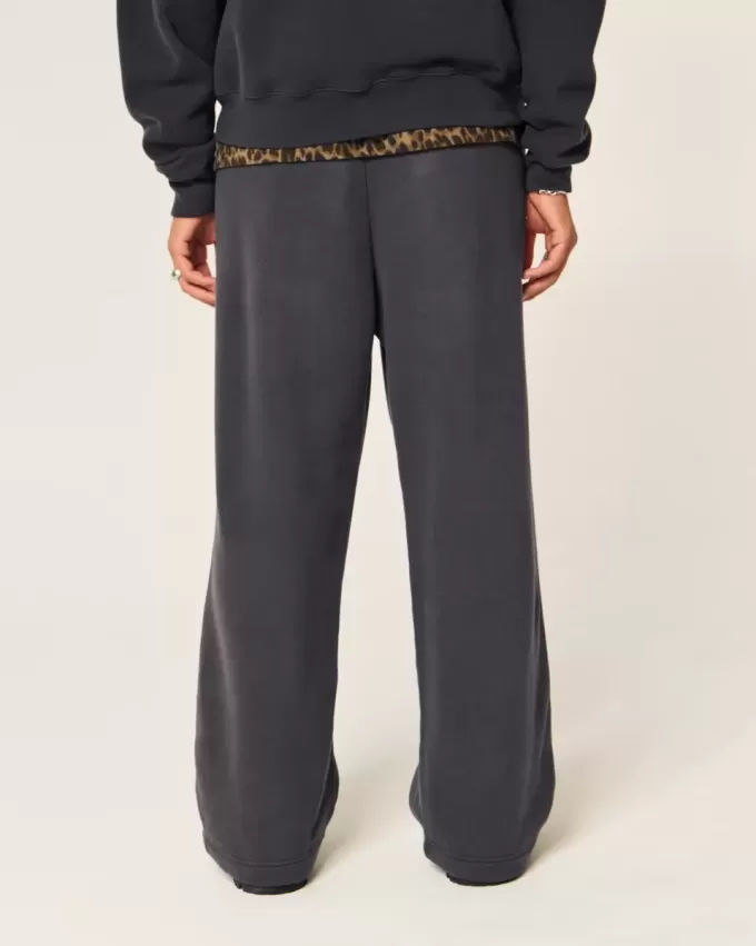 Class of 26 Graphic Super Baggy Sweatpants Class of 26 Graphic Super Baggy Sweatpants