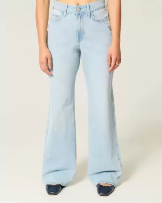 Curvy High-Rise Light Wash Baggy Jeans