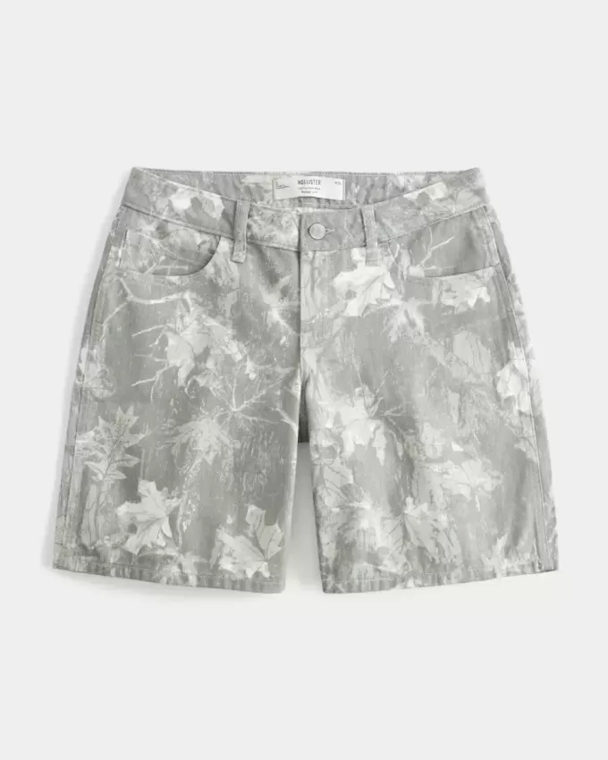 Curvy Low-Rise Camo Baggy Jort