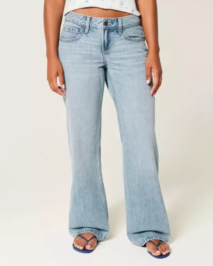 Curvy Low-Rise Medium Wash Baggy Jeans