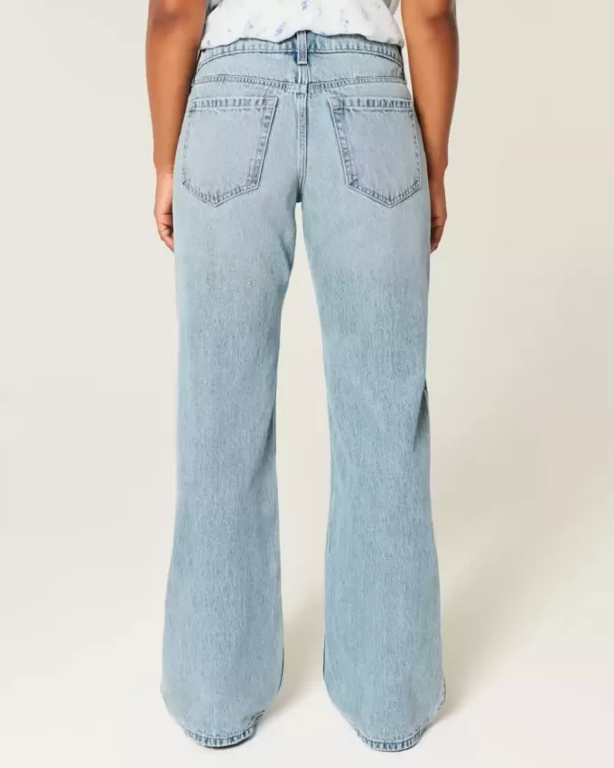 Curvy Low-Rise Medium Wash Baggy Jeans
