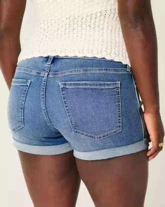 Curvy Low-Rise Medium Wash Denim Shortie Shorts Curvy Low-Rise Medium Wash Denim Shortie Shorts