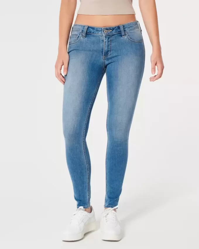 Curvy Low-Rise Medium Wash Super Skinny Jeans Curvy Low-Rise Medium Wash Super Skinny Jeans