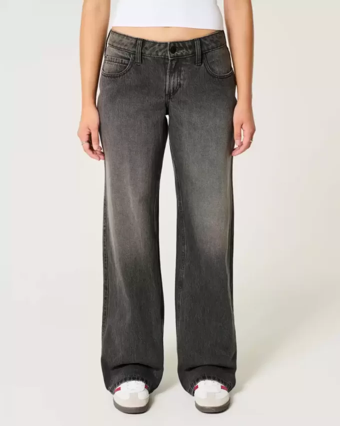 Curvy Low-Rise Washed Black Baggy Jeans Curvy Low-Rise Washed Black Baggy Jeans