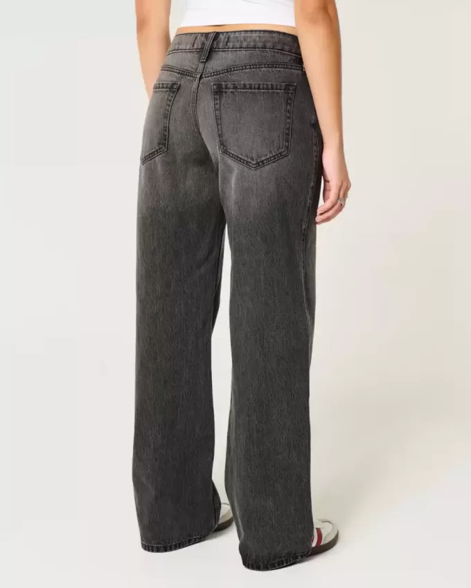 Curvy Low-Rise Washed Black Baggy Jeans Curvy Low-Rise Washed Black Baggy Jeans
