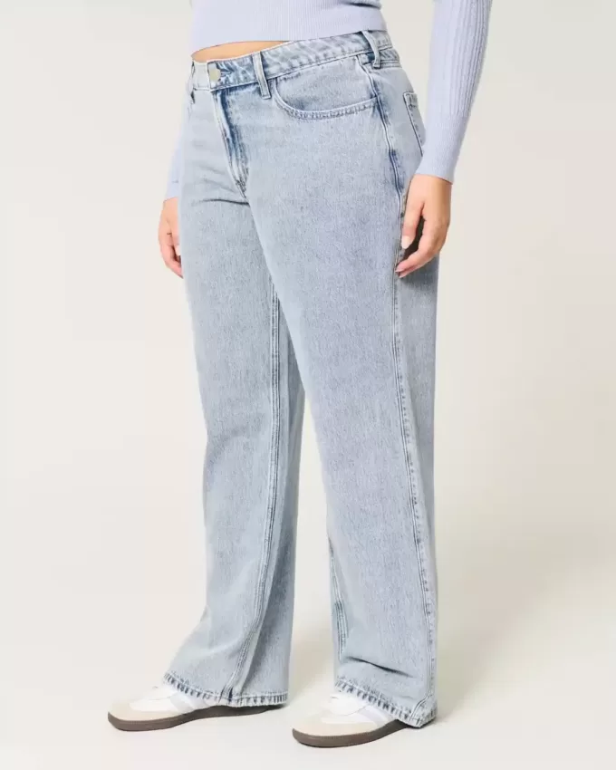 Curvy Mid-Rise Medium Wash Baggy Jeans Curvy Mid-Rise Medium Wash Baggy Jeans