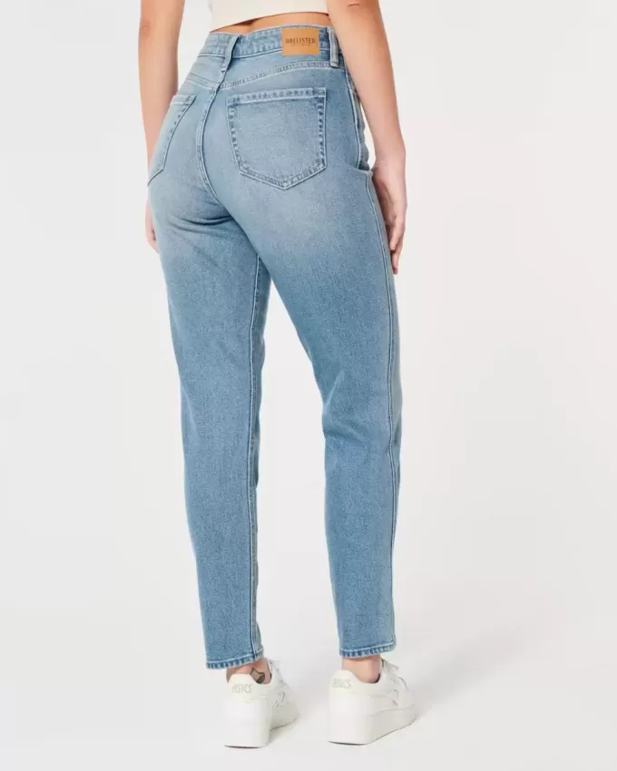Curvy Ultra High-Rise Medium Wash Mom Jeans Curvy Ultra High-Rise Medium Wash Mom Jeans