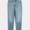 Curvy Ultra High-Rise Medium Wash Mom Jeans Curvy Ultra High-Rise Medium Wash Mom Jeans