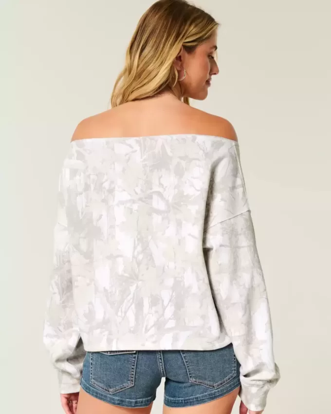 Easy Double Off-the-Shoulder Camo Sweatshirt Easy Double Off-the-Shoulder Camo Sweatshirt