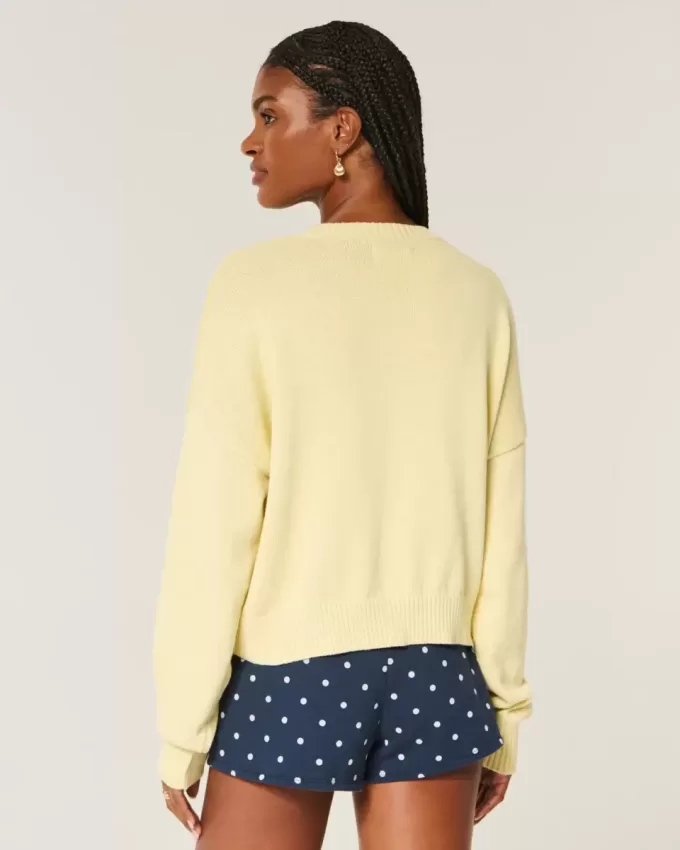 Easy Honolulu Graphic Crew Sweater Easy Honolulu Graphic Crew Sweater