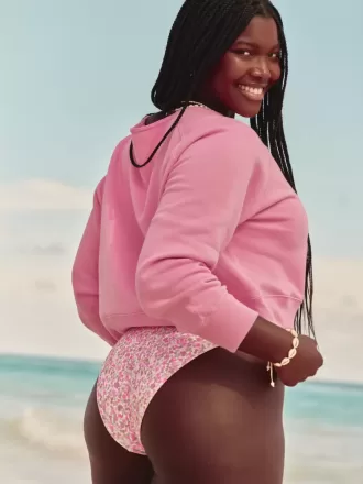 Easy Off-the-Shoulder California Graphic Crew Sweatshirt Easy Off-the-Shoulder California Graphic Crew Sweatshirt