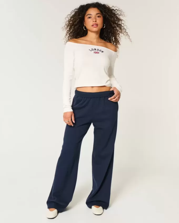 Easy Off-the-Shoulder London Graphic Tee Easy Off-the-Shoulder London Graphic Tee