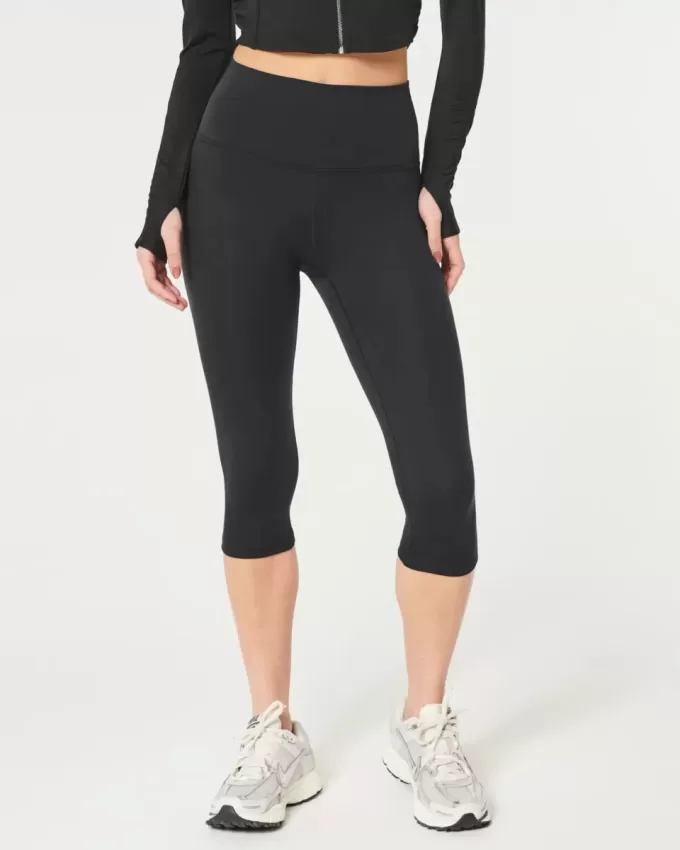 Gilly Hicks Active Recharge Capri Leggings Gilly Hicks Active Recharge Capri Leggings