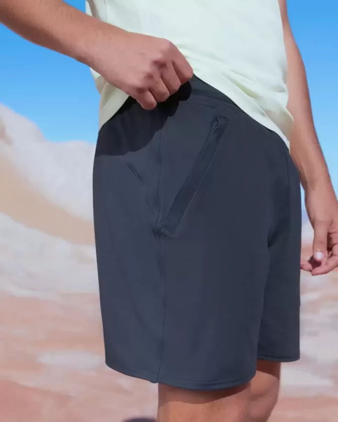 Gilly Hicks Active Recharge Shorts 7″ Gilly Hicks Active Recharge Shorts 7″