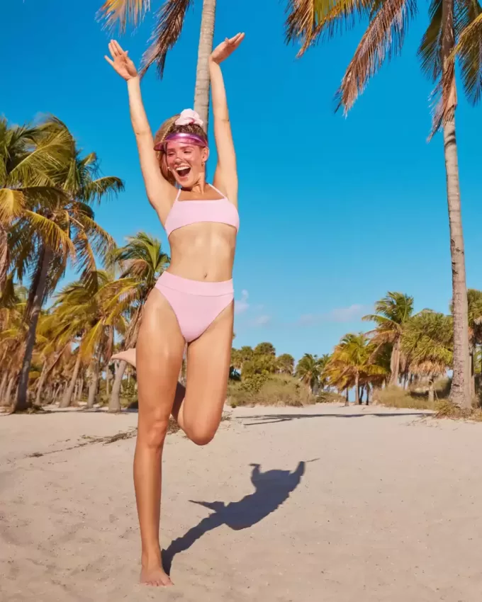 Gilly Hicks Reversible High Leg High Waist Bikini Bottom Gilly Hicks Reversible High Leg High Waist Bikini Bottom