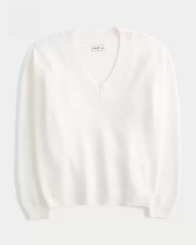 Hollister Comfy Cloud Oversized V-Neck Sweater Hollister Comfy Cloud Oversized V-Neck Sweater
