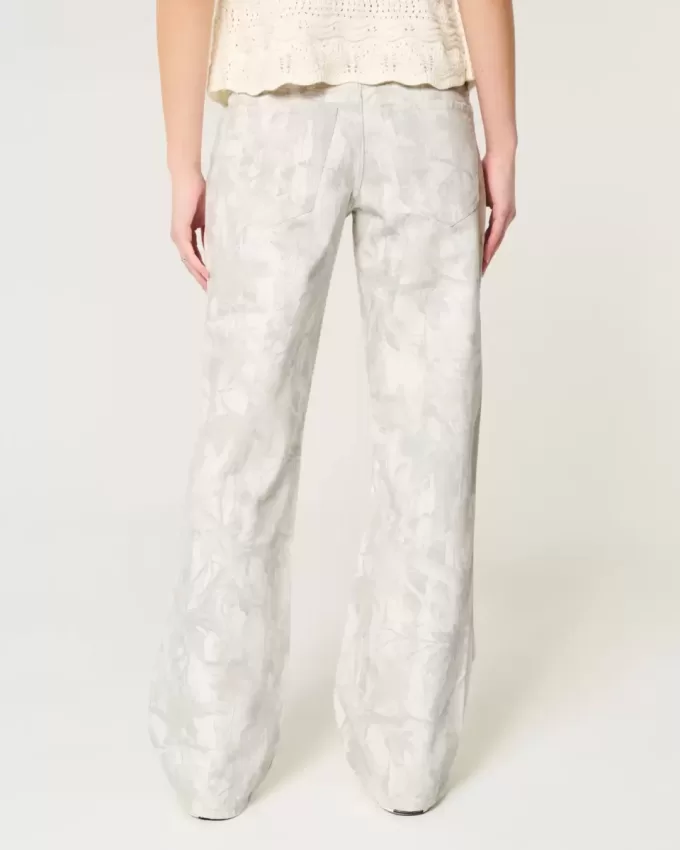 Low-Rise Camo Baggy Jeans