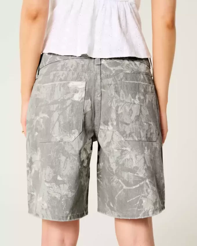 Low-Rise Camo Baggy Jort Low-Rise Camo Baggy Jort