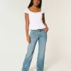 Low-Rise Medium Wash Relaxed Straight Jeans Low-Rise Medium Wash Relaxed Straight Jeans