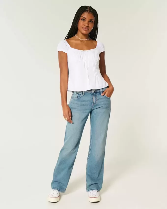 Low-Rise Medium Wash Relaxed Straight Jeans Low-Rise Medium Wash Relaxed Straight Jeans