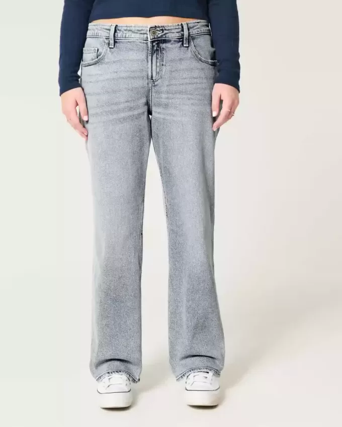 Low-Rise Medium Wash Relaxed Straight Jeans Low-Rise Medium Wash Relaxed Straight Jeans