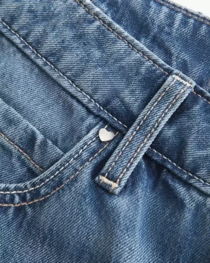 Low-Rise Medium Wash Studded Hearts Baggy Jeans Low-Rise Medium Wash Studded Hearts Baggy Jeans