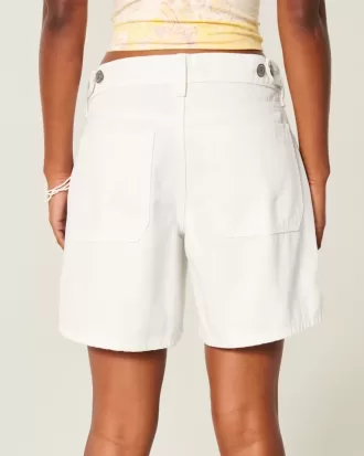 Low-Rise White Adjustable Waistband Baggy Jort