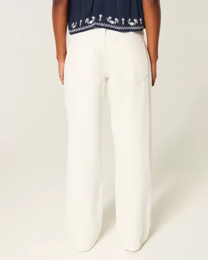 Low-Rise White Baggy Jeans Low-Rise White Baggy Jeans