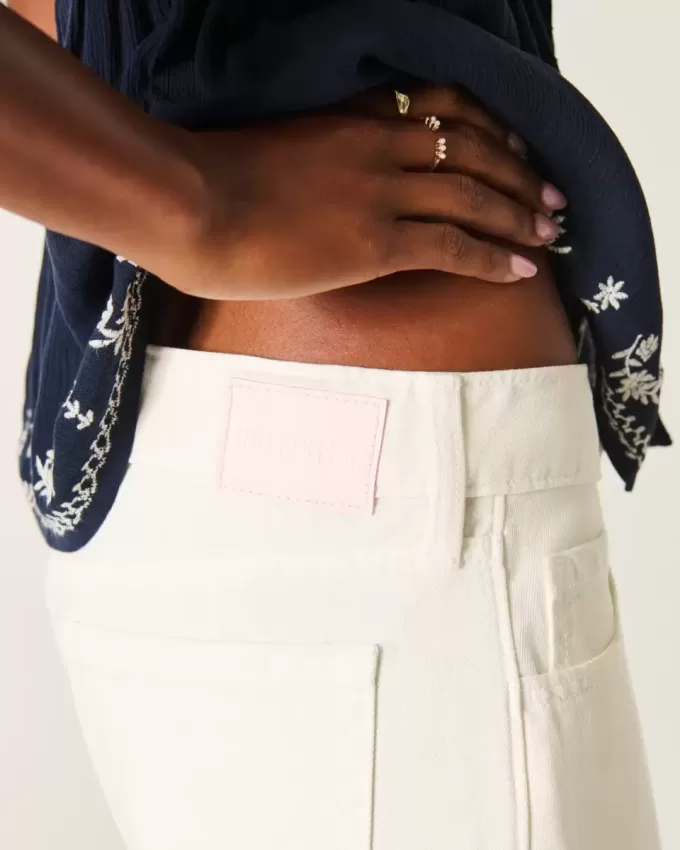 Low-Rise White Baggy Jeans Low-Rise White Baggy Jeans