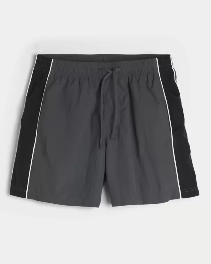 Mid-Thigh Baggy Soccer Shorts