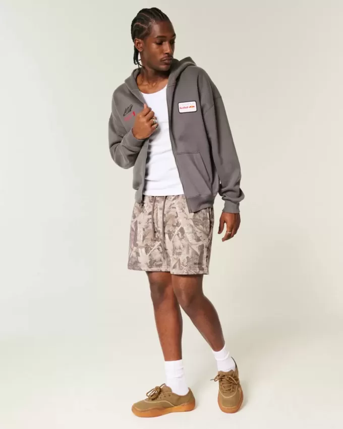 Mid-Thigh Camo Loose Fleece Shorts Mid-Thigh Camo Loose Fleece Shorts