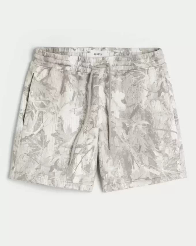 Mid-Thigh Camo Loose Fleece Shorts