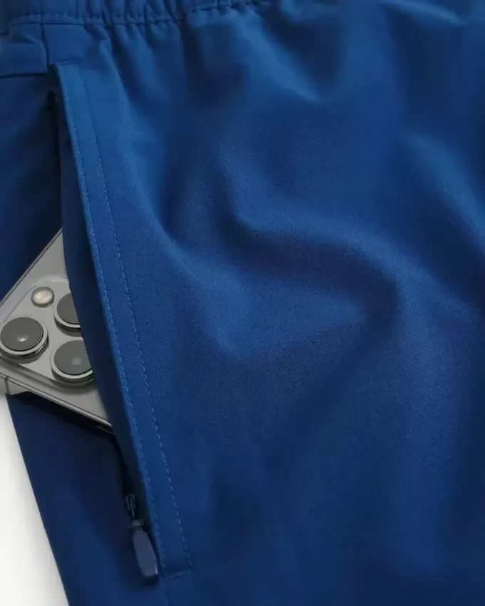 Mid-Thigh Hybrid Active Shorts Mid-Thigh Hybrid Active Shorts