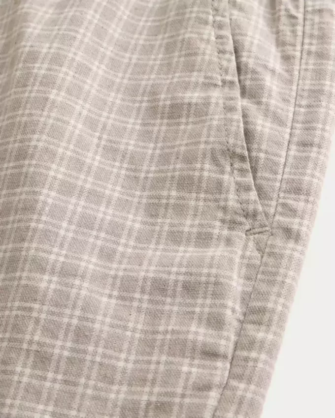 Mid-Thigh Linen-Blend Pull-On Shorts