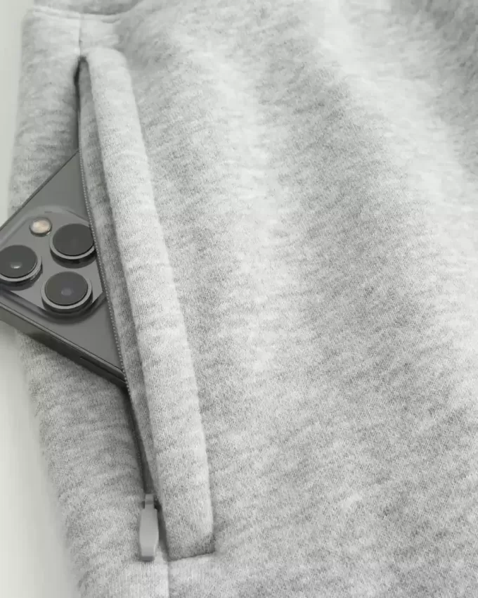 Mid-Thigh Loose Fleece Shorts Mid-Thigh Loose Fleece Shorts