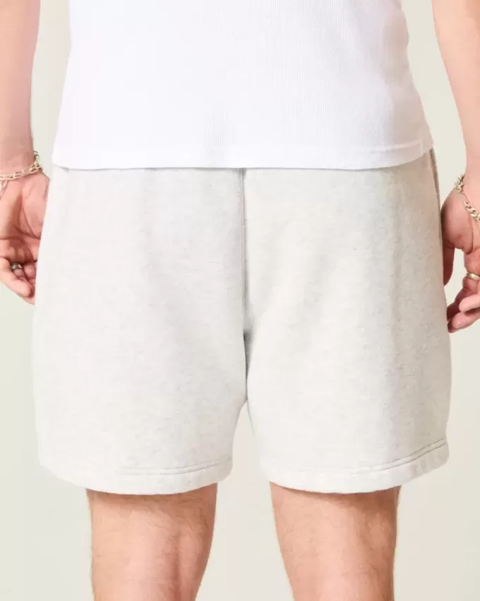 Mid-Thigh Loose Fleece Shorts Mid-Thigh Loose Fleece Shorts