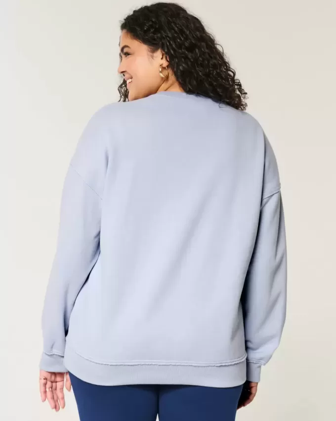 Oversized Gameday Graphic Notch-Neck Sweatshirt Oversized Gameday Graphic Notch-Neck Sweatshirt