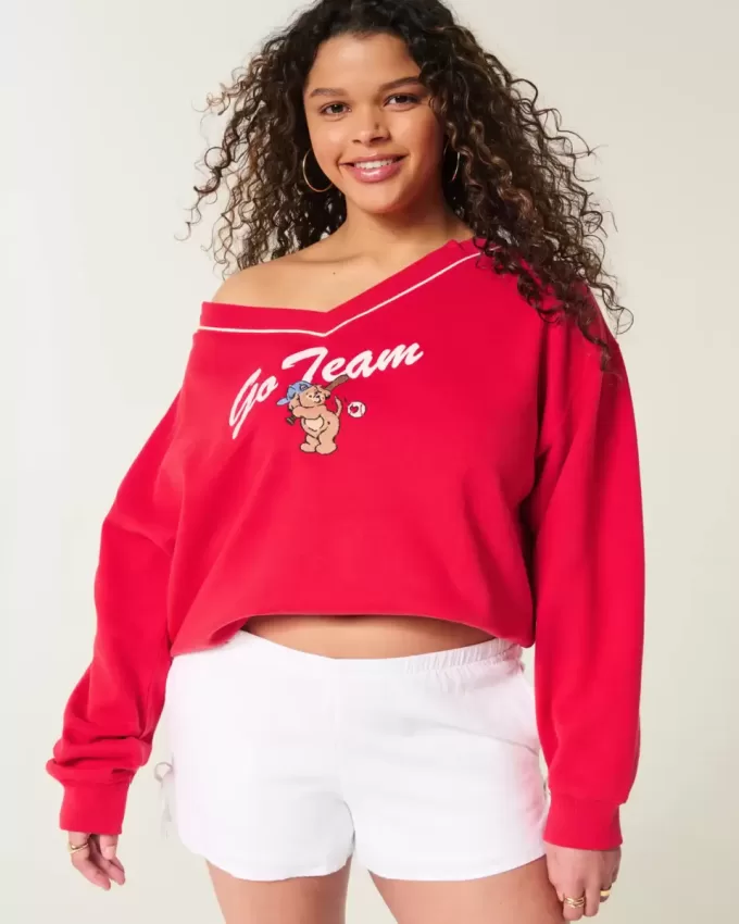 Oversized Go Team Graphic V-Neck Sweatshirt Oversized Go Team Graphic V-Neck Sweatshirt