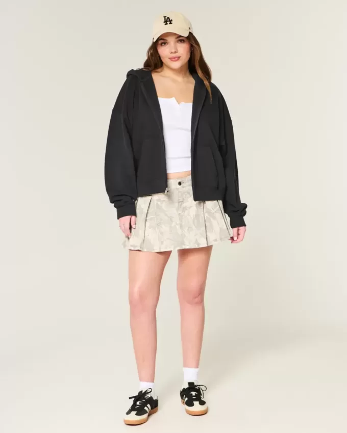 Oversized Zip-Up Hoodie Oversized Zip-Up Hoodie