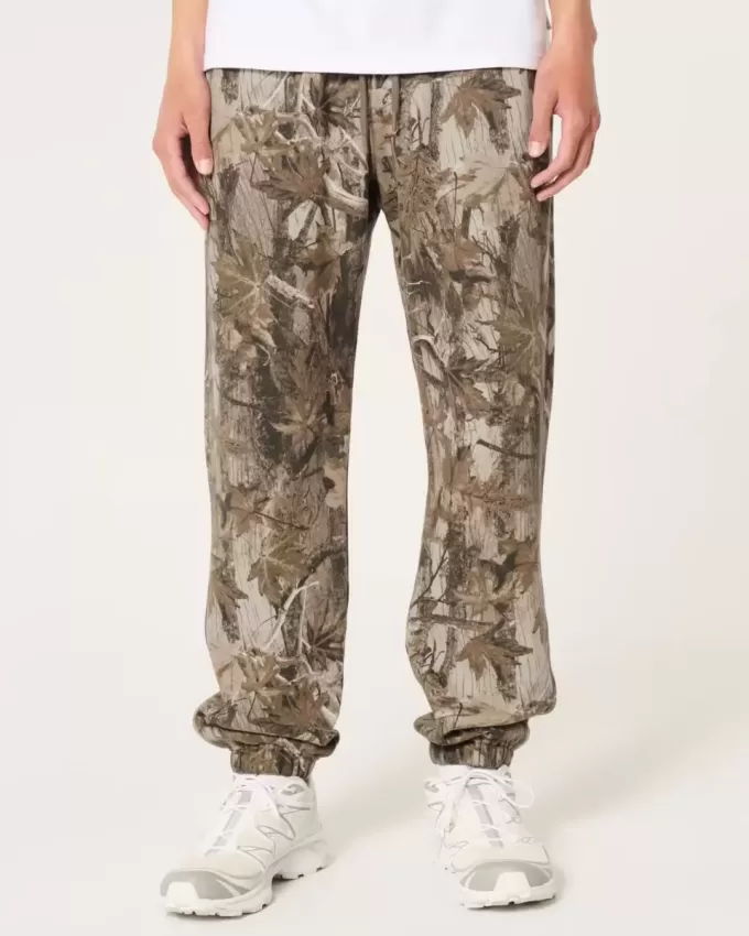 Relaxed Fleece Logo Joggers Relaxed Fleece Logo Joggers