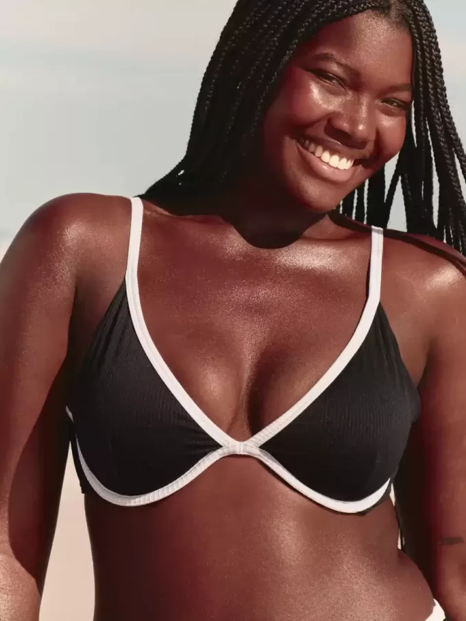 Ribbed Plunge Underwire Bikini Top Ribbed Plunge Underwire Bikini Top