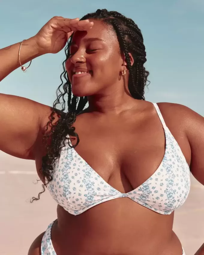 Ribbed Plunge Underwire Bikini Top Ribbed Plunge Underwire Bikini Top