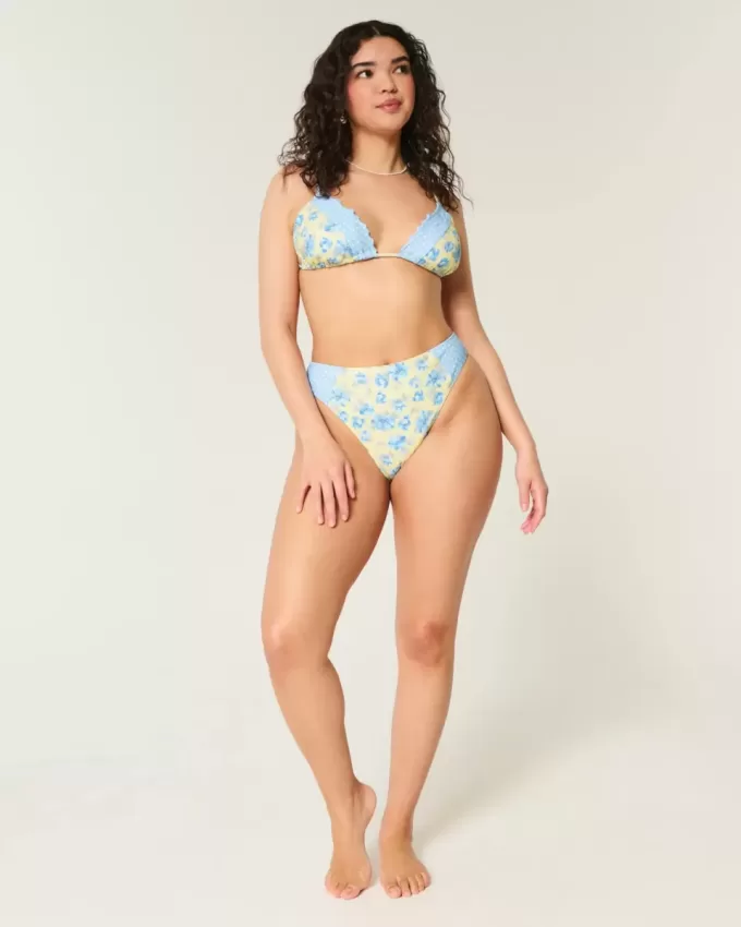 Ruffle Edge Triangle Bikini Top Ruffle Edge Triangle Bikini Top